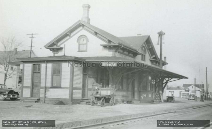 Postcard: Boston & Maine Railroad Station, Littleton, Massachusetts